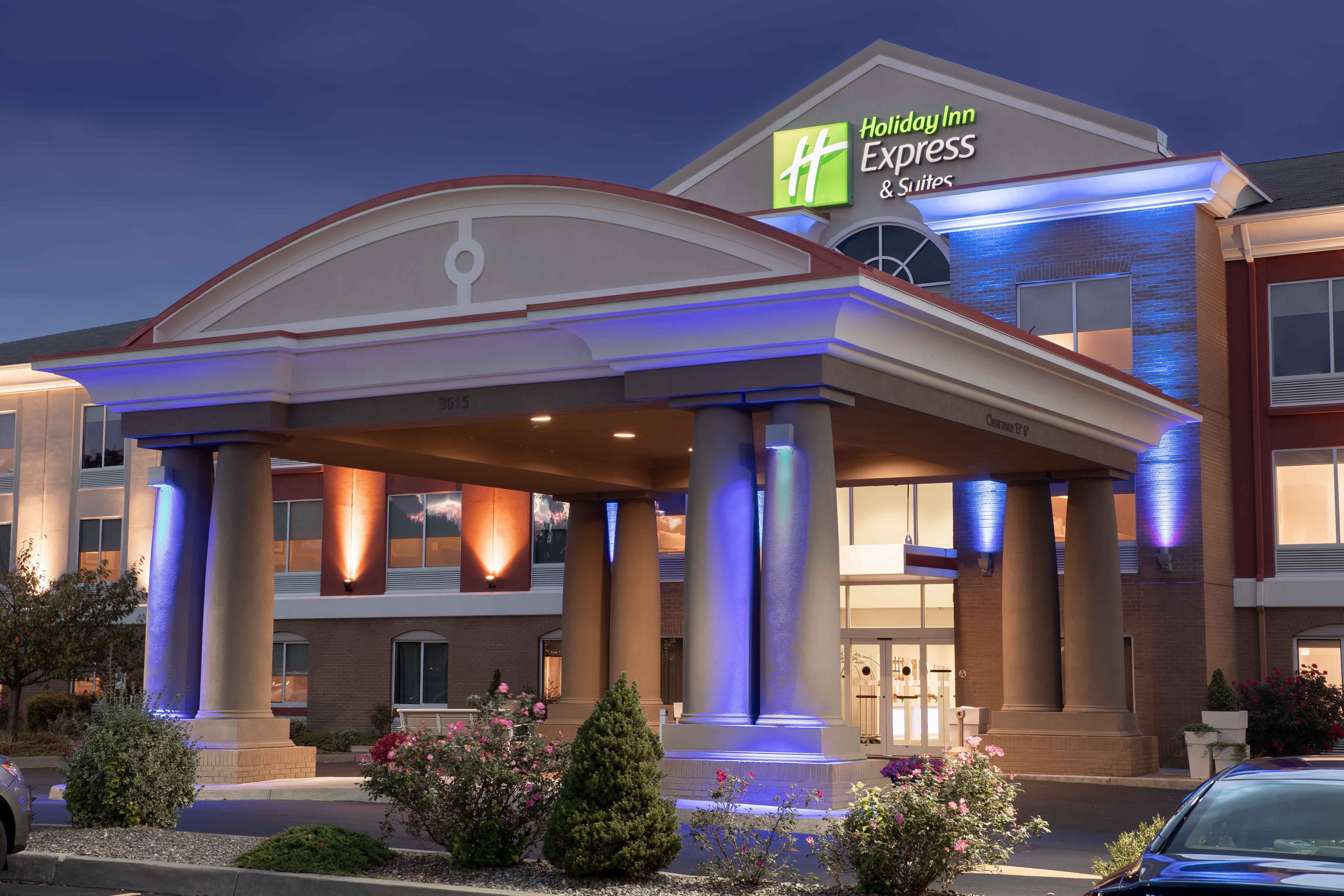 Holiday Inn Express Hotel and Suites Binghamton University-Vestal 2/52