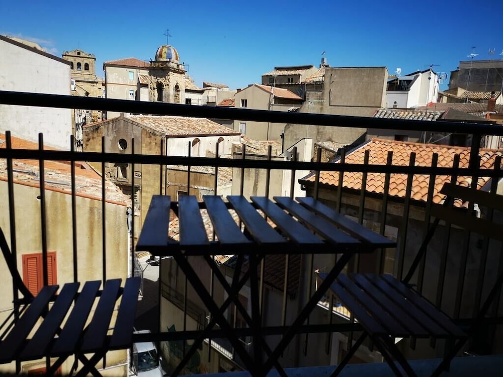 Centro Sicilia 3/48