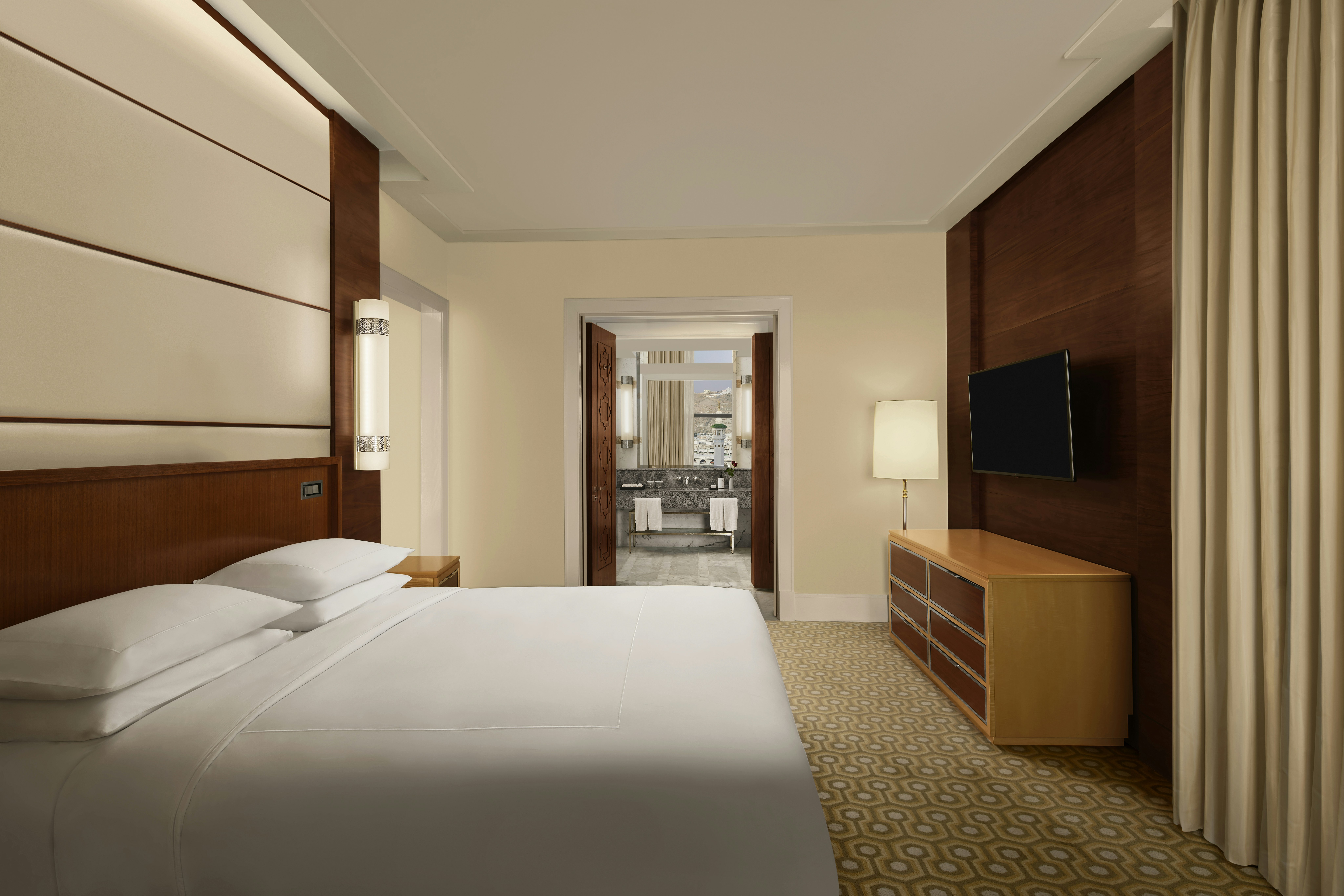 Deluxe, Suite, Partial Haram View
