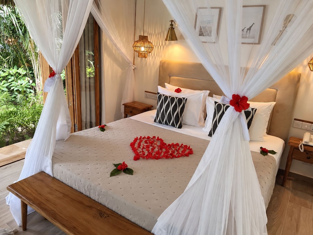 Luxury, Villa, Queen Bed, Sofa, Private Pool, Garden Area