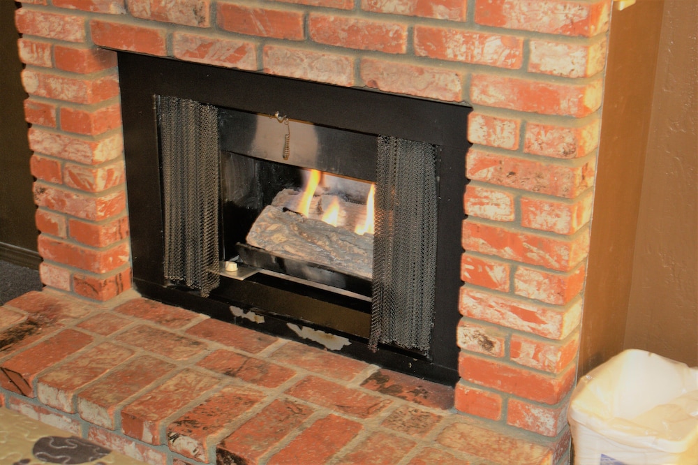 Fireside Lodge 50/50