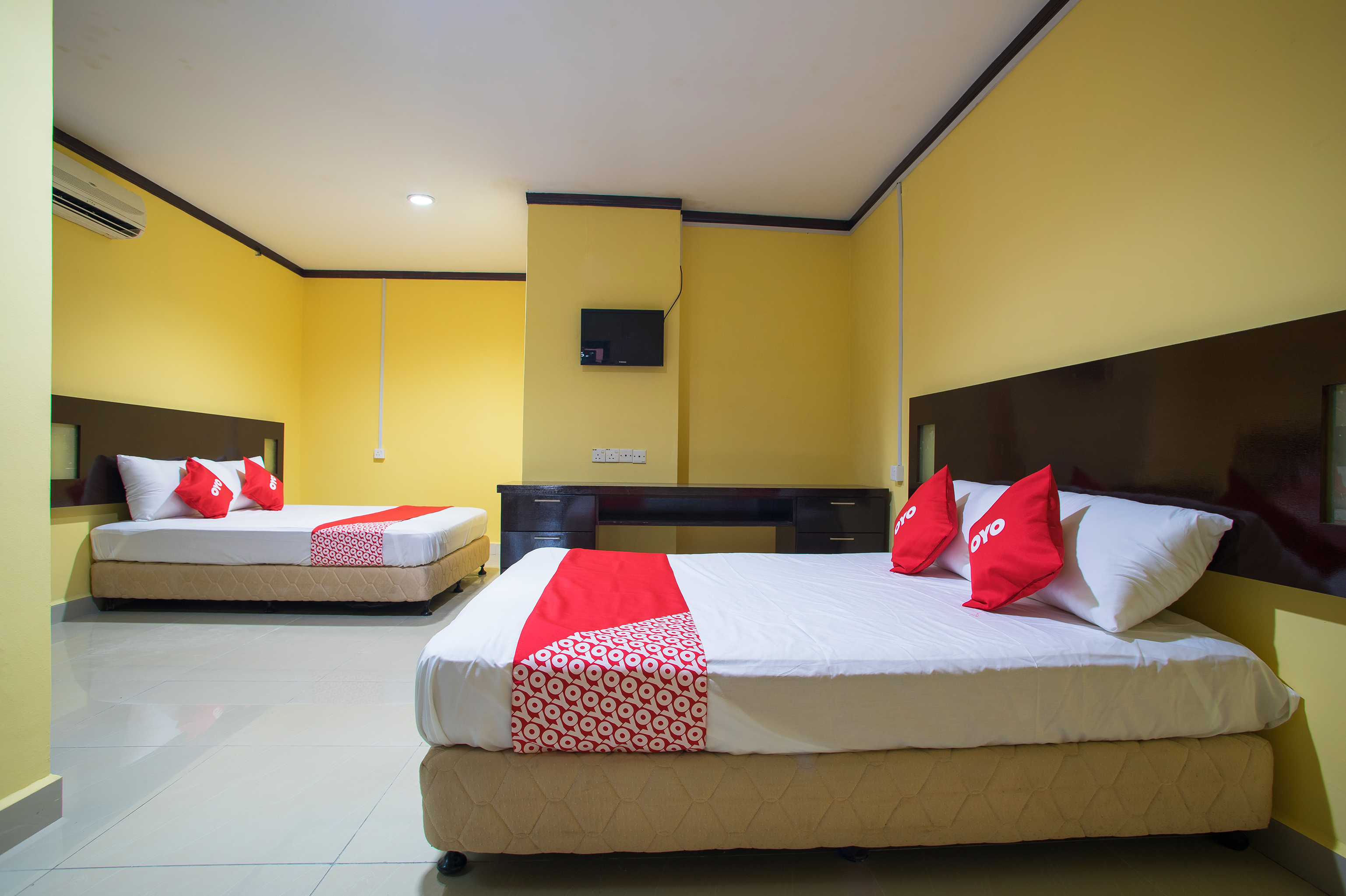 OYO 1219 Hotel Bbk 2/19