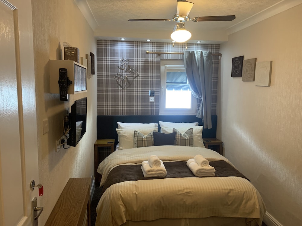 Arran Lodge 15/50