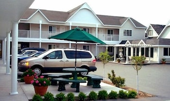 庭苑广场套房酒店(Court Plaza Inn & Suites) 图片4