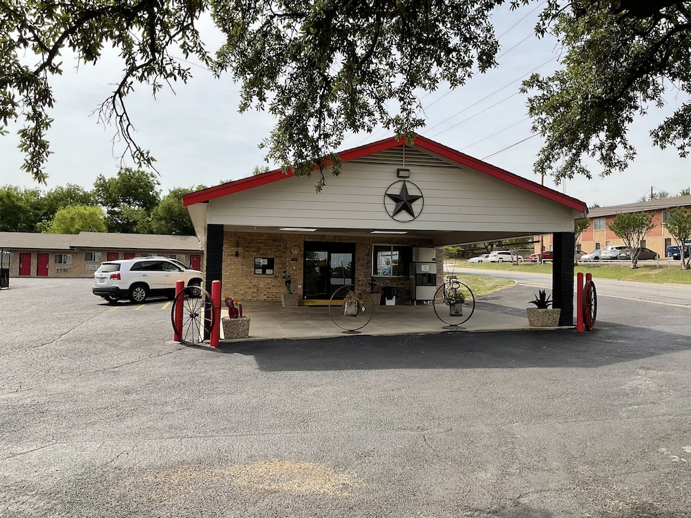 Glen Rose Inn 9/17
