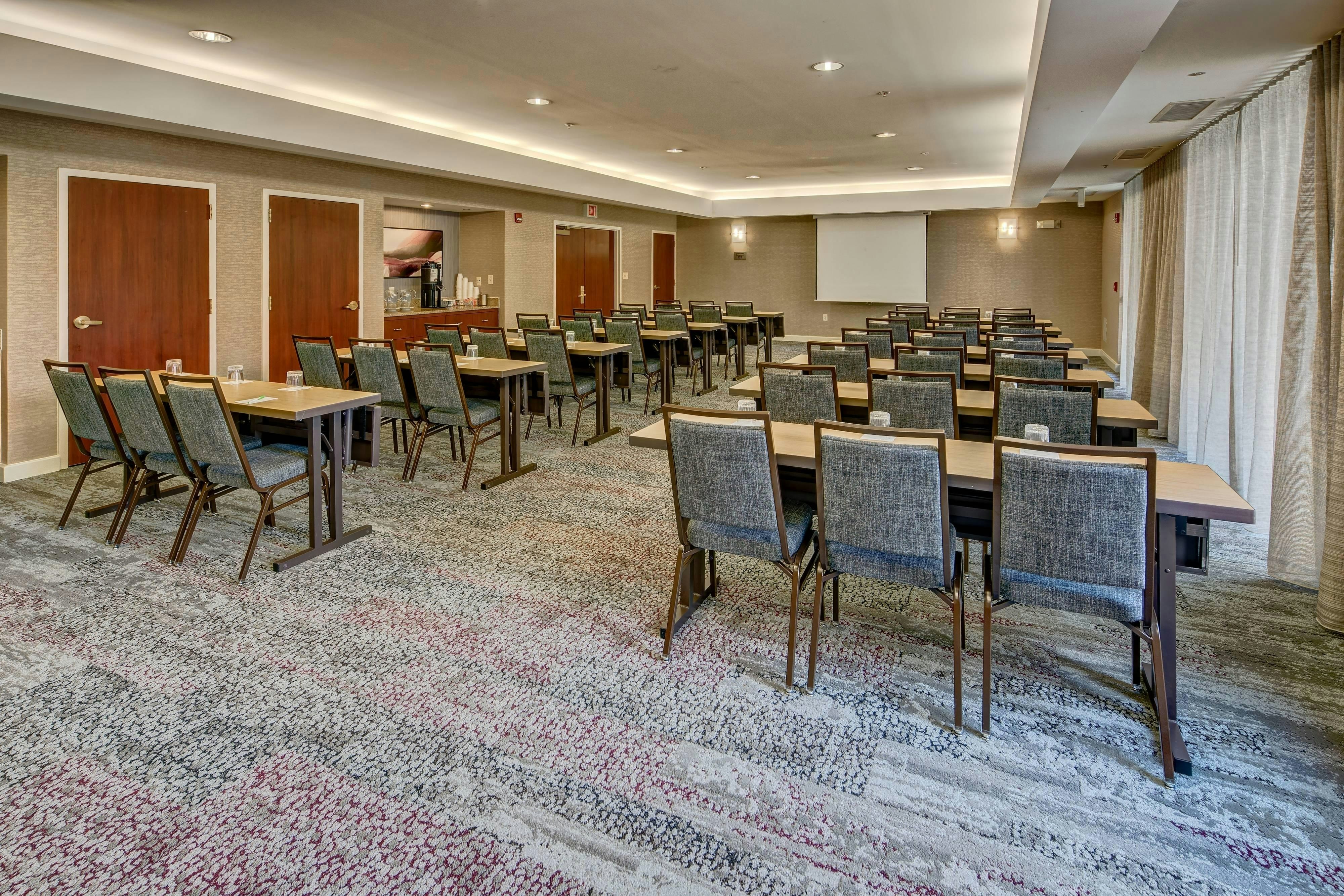 Courtyard by Marriott Springfield 15/16