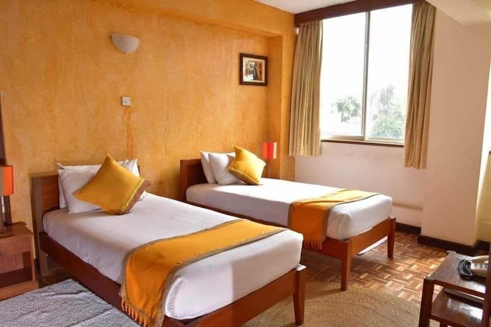 The Kenya Comfort Hotel Suites 8/78