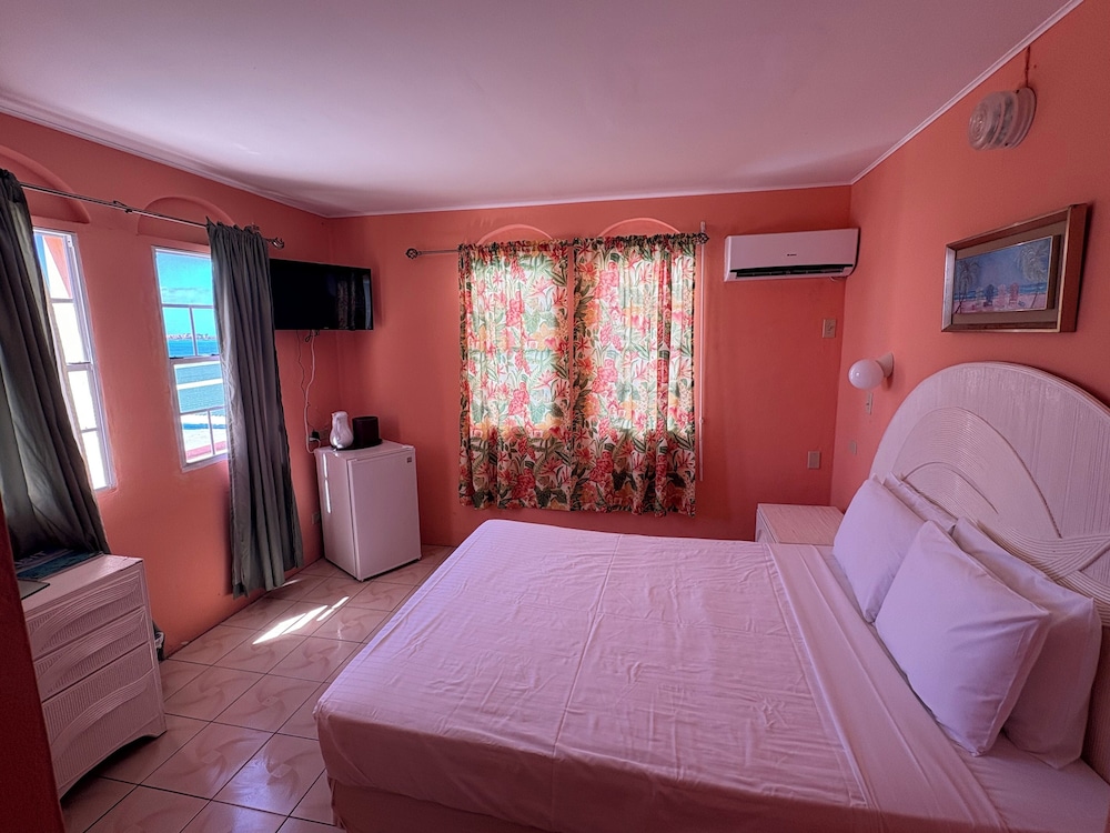 Sea View Beach Hotel 15/50