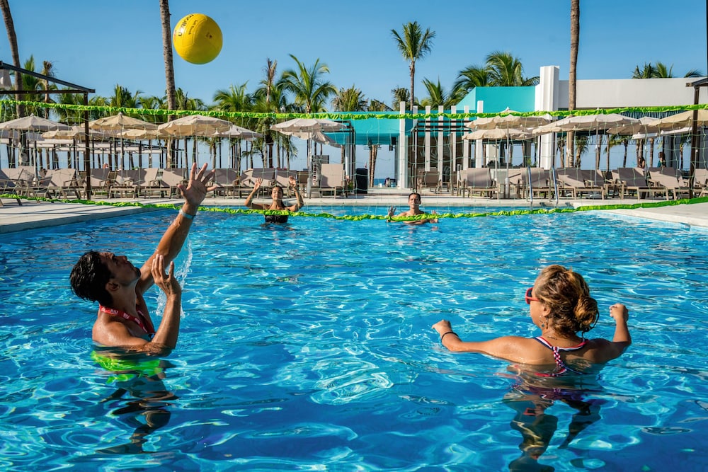 RIU Vallarta All Inclusive 40/50