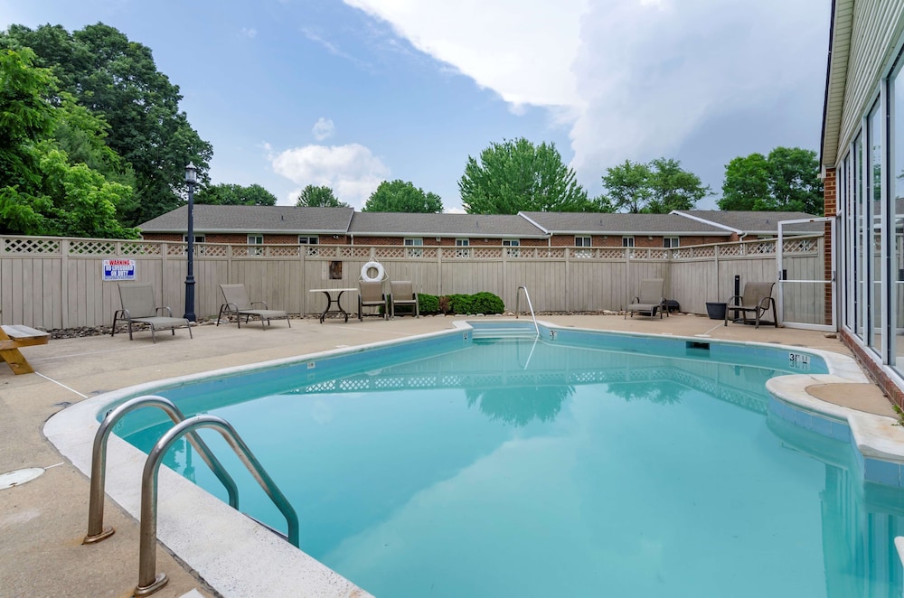 Best Western Plus Inn at Hunt Ridge 1/36