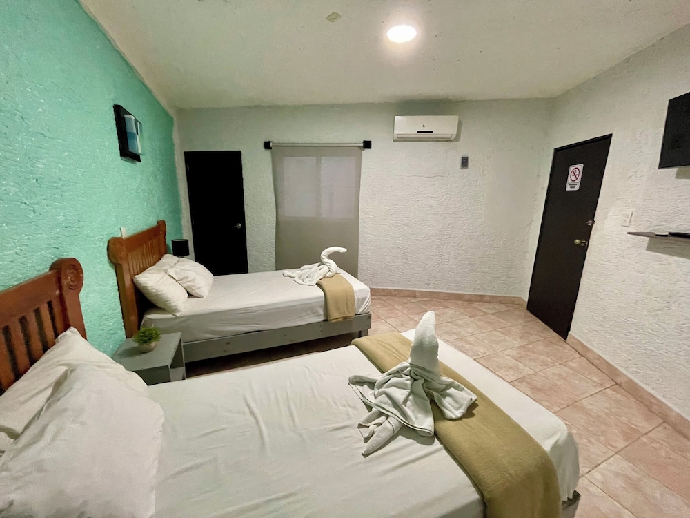 Hotel Chi Ibal Hu Cancun 10/33