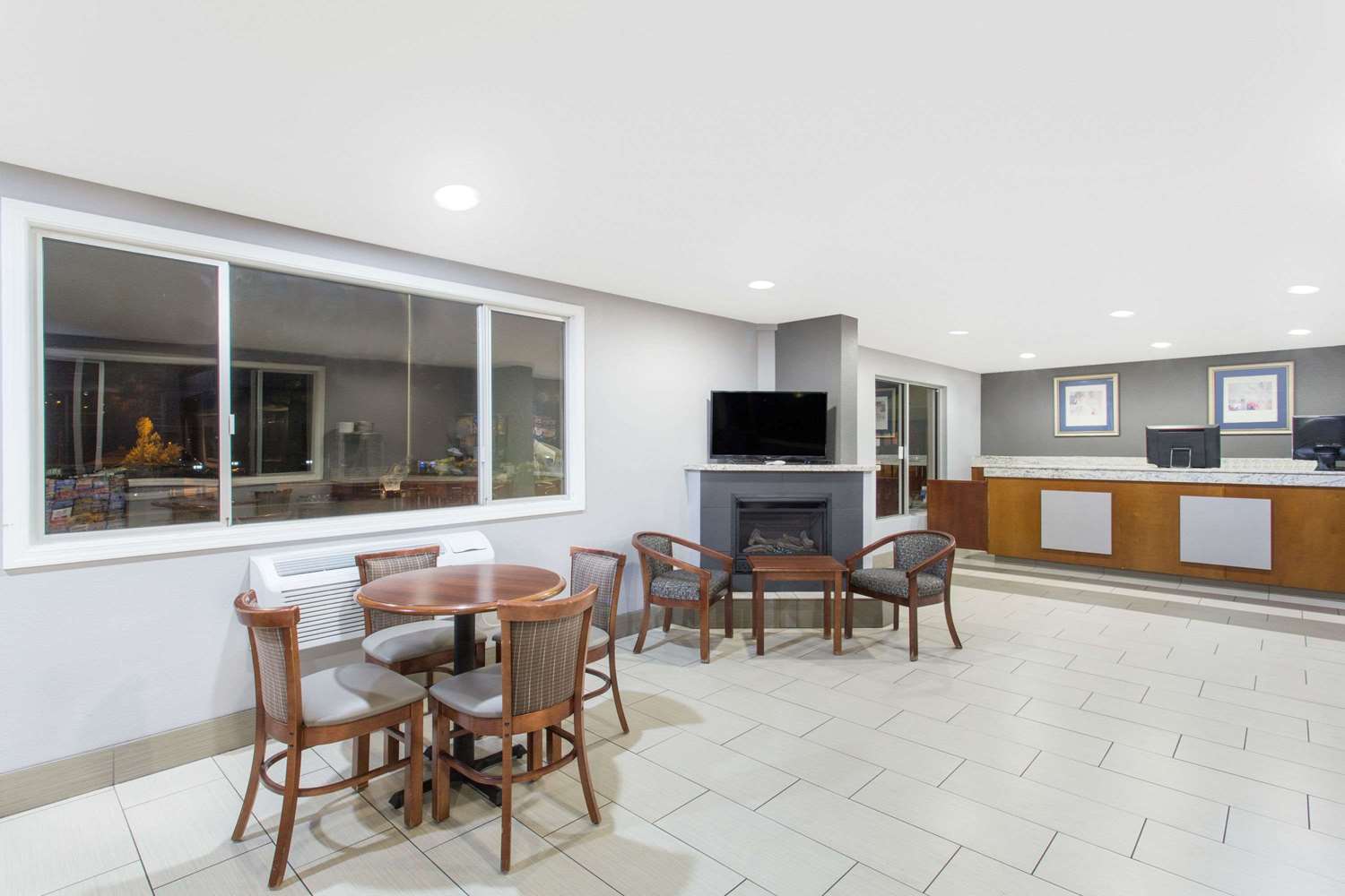 Travelodge By Wyndham Williams Grand Canyon 4/8