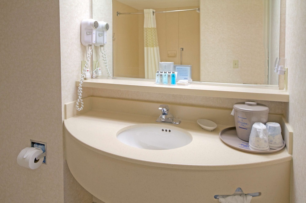Hampton Inn Fremont 5/36