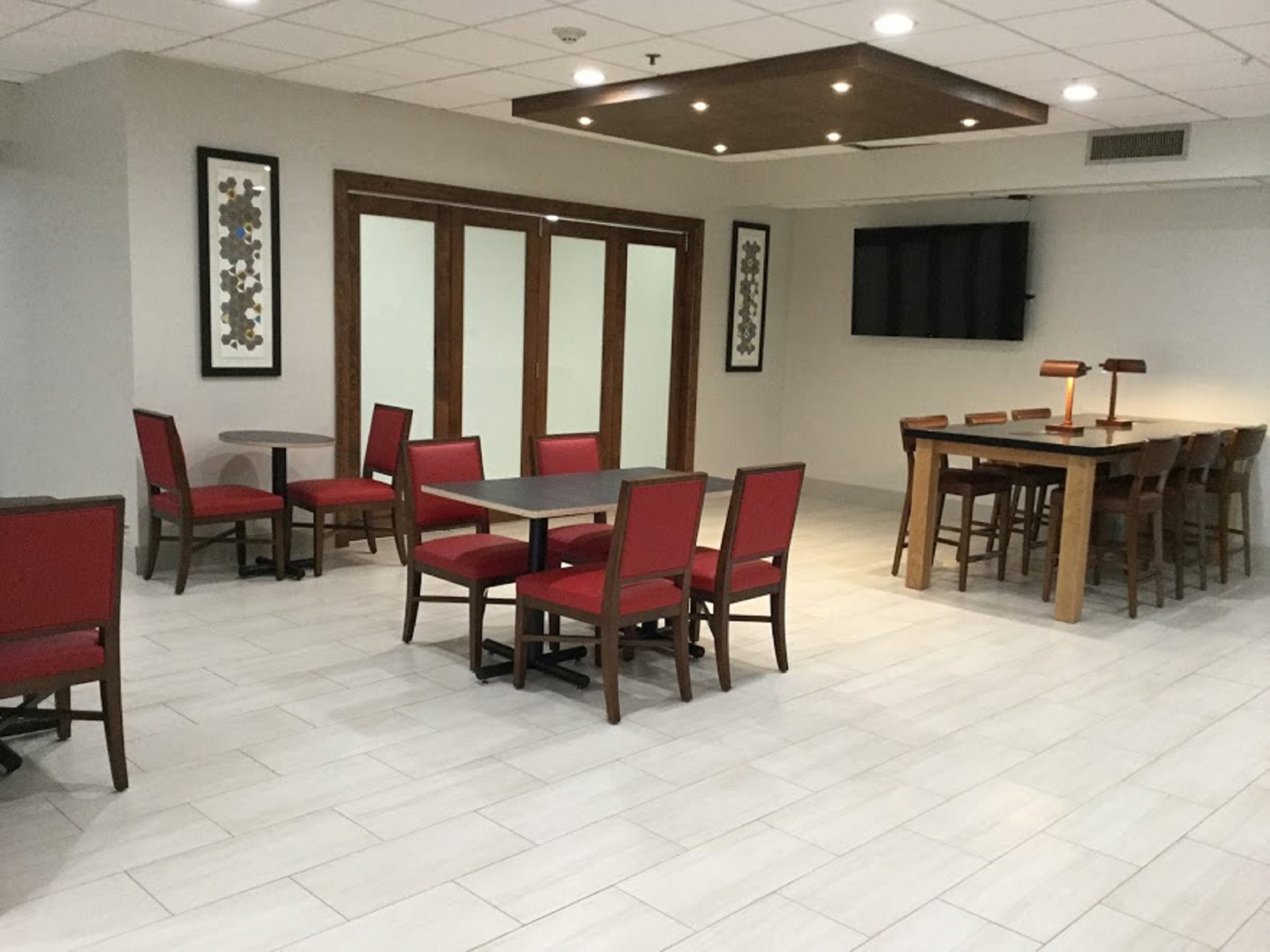 Holiday Inn Express Easton 53/59
