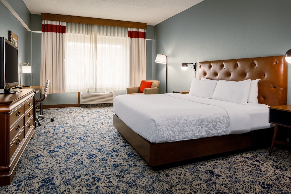 Four Points By Sheraton Louisville Airport 9/27