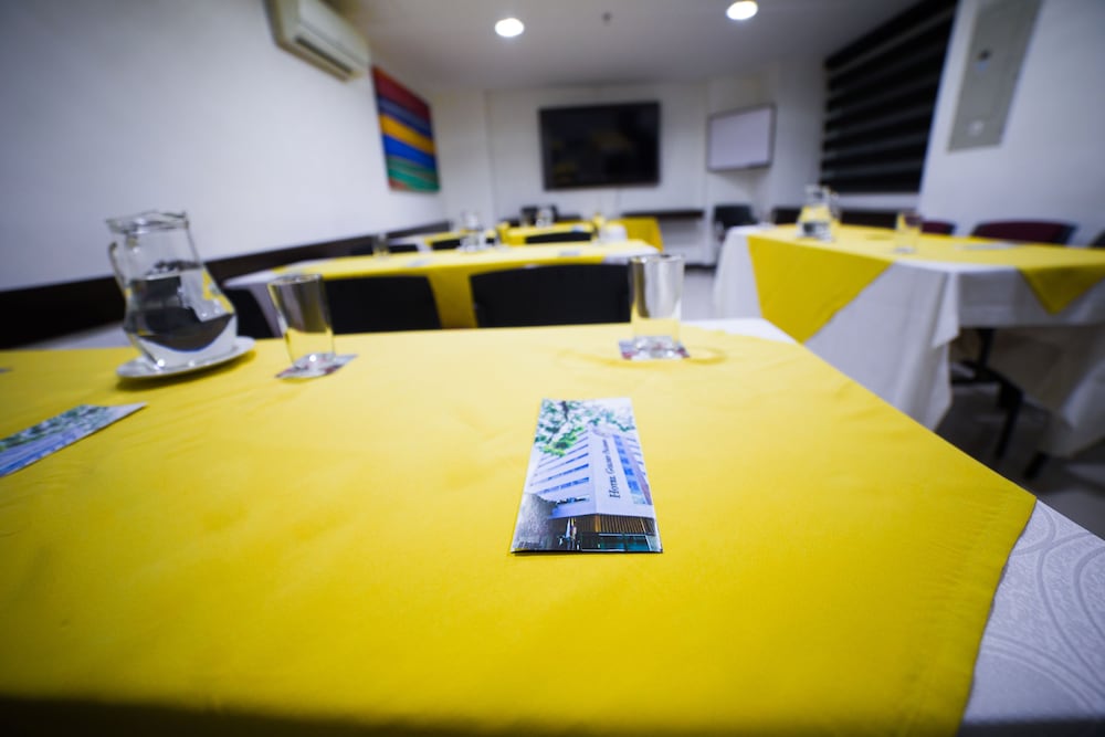 HOTEL GOLDEN PALERMO 38/50