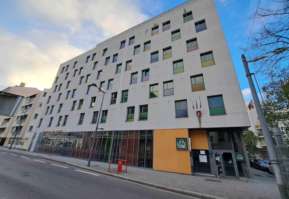 B&B HOME Lyon Centre Berthelot in LYON