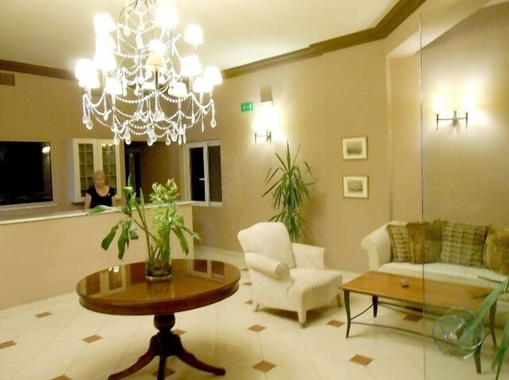 Lambrinos Suites 30/51