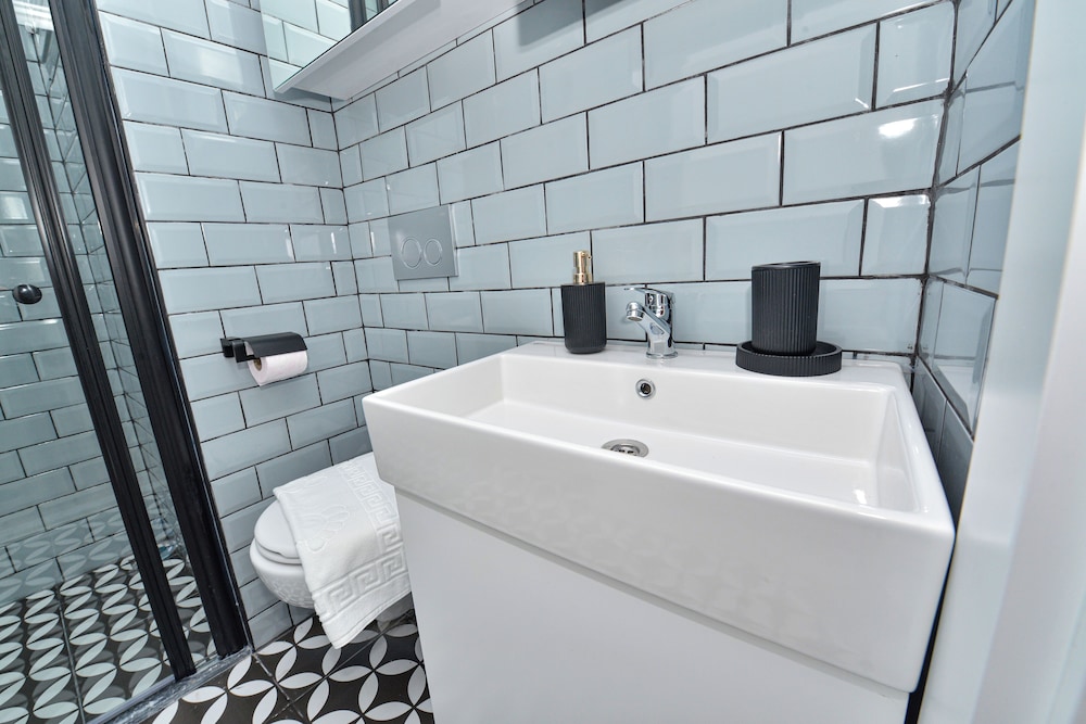 C Suites Antalia 50/50
