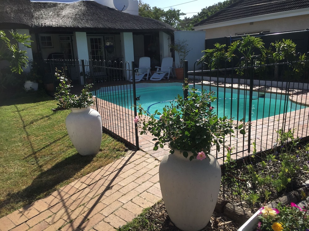 Howard's End Manor 34/50