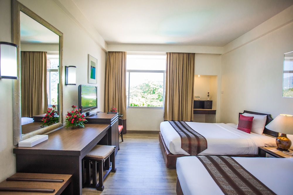 PHUKET MERLIN HOTEL 15/67