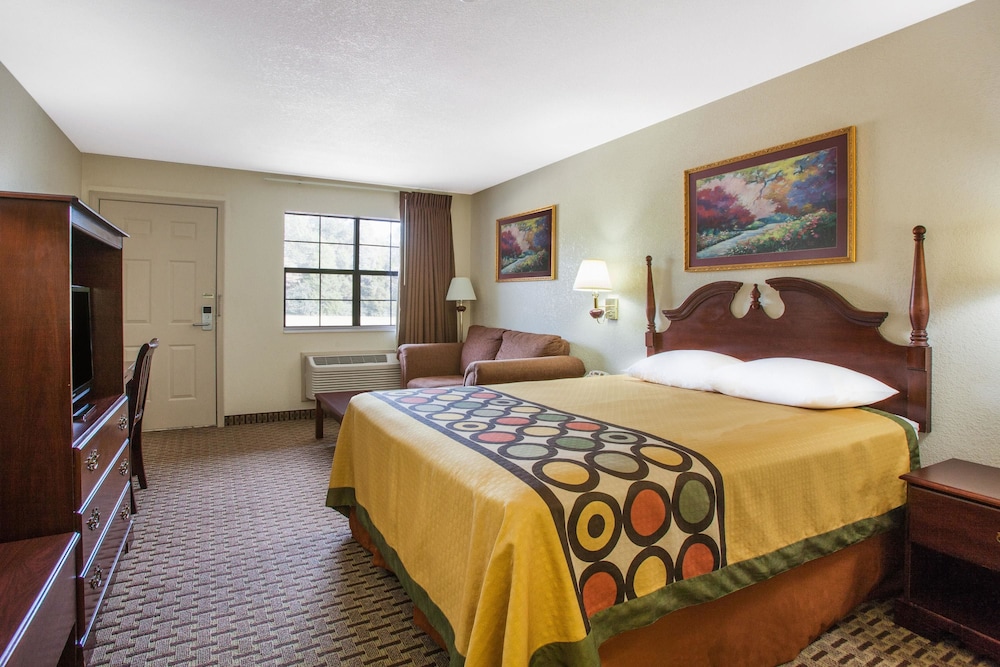 Super 8 By Wyndham Cabot 5/24