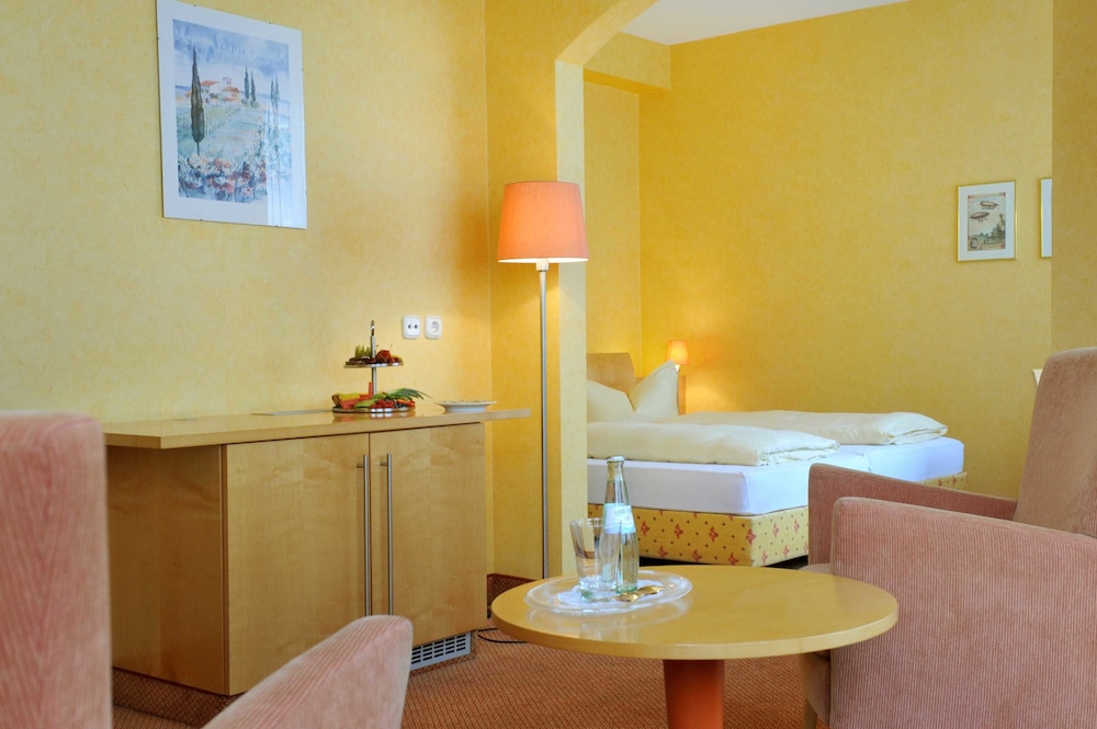 Stadt Munchen Hotel 21/33