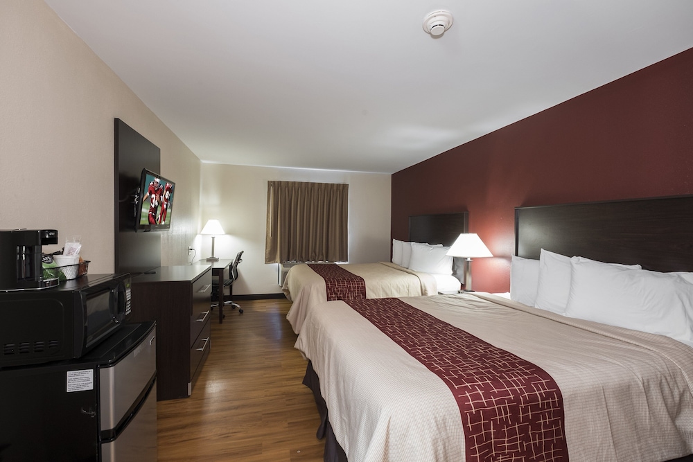 Red Roof Inn Allentown South 11/29