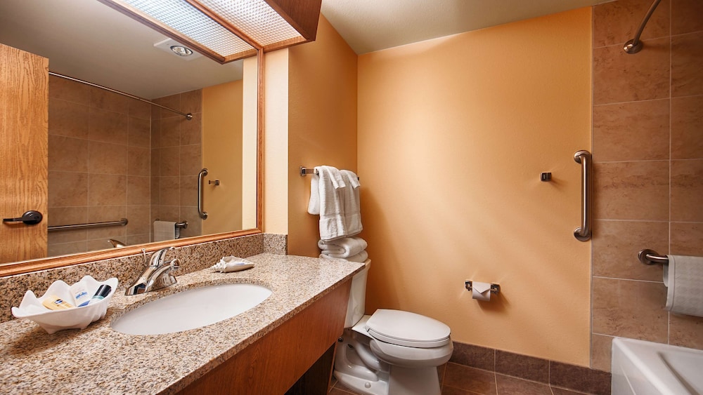 Best Western Plus Caldwell Inn & Suites 19/46