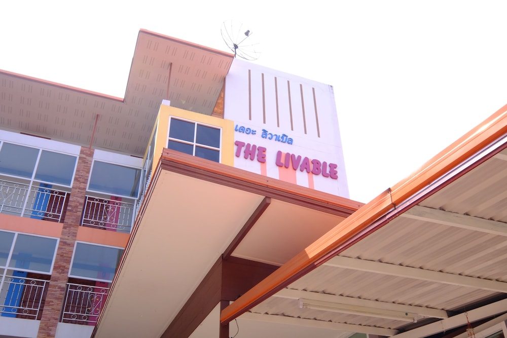 Livable Hotel 3/23