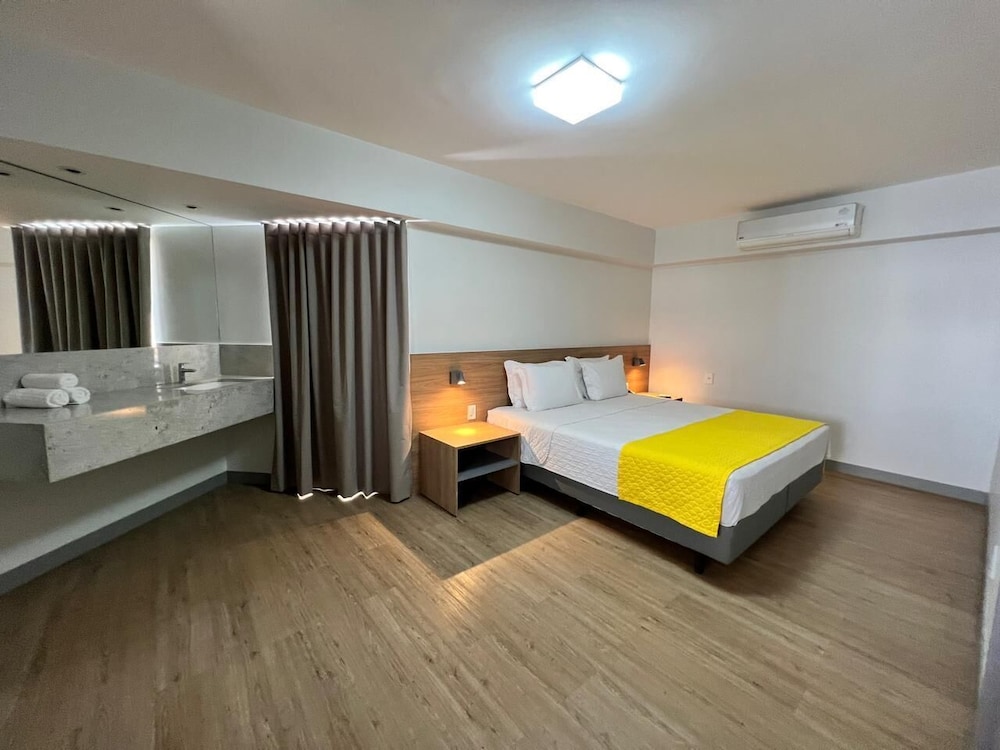 SUITE DELUXE SUPERIOR double +1 - 1 DOUBLE + single