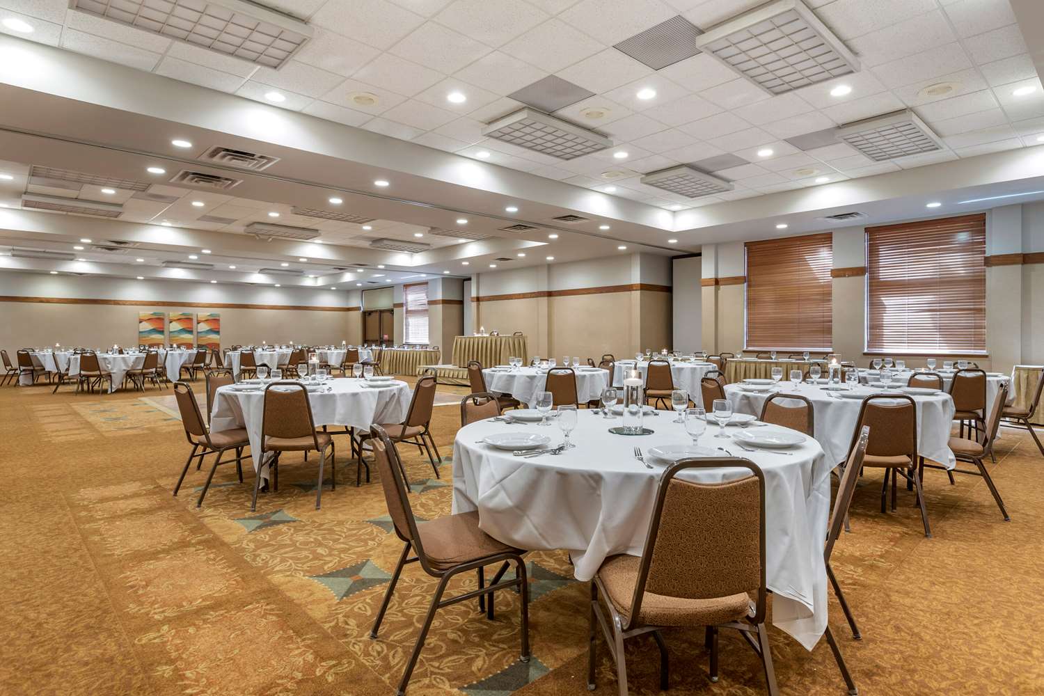 Comfort Inn Okemos - East Lansing 28/38
