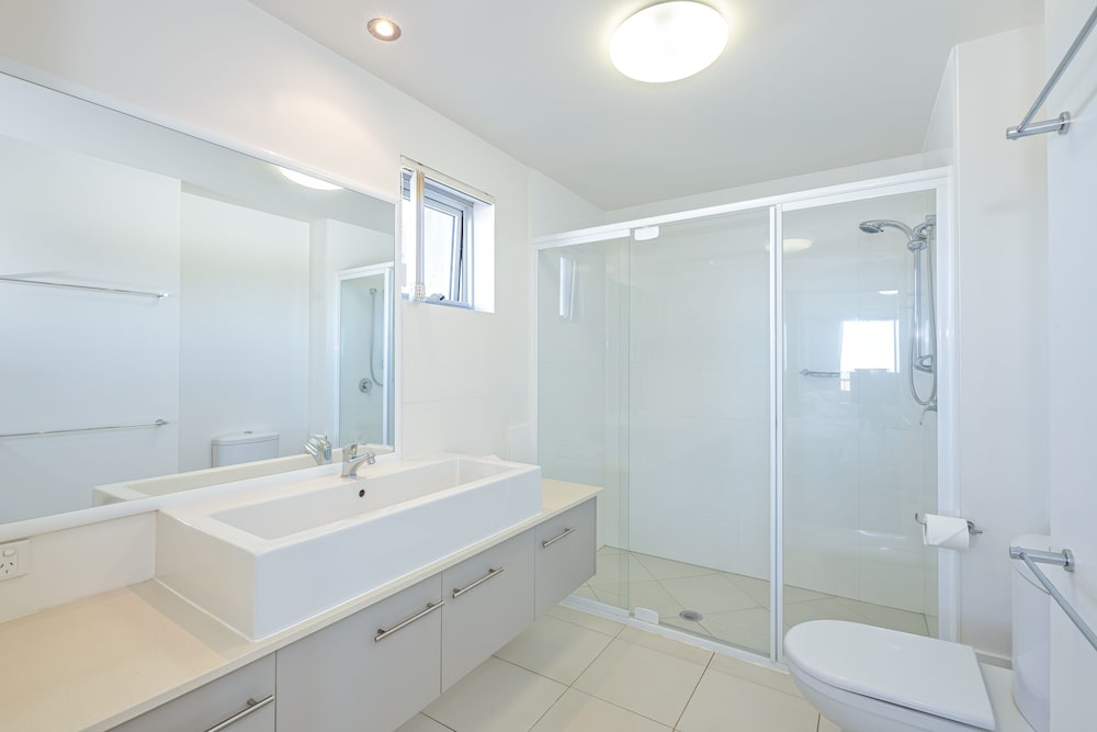 ON THE BEACH RESORT BRIBIE ISLAND 47/50