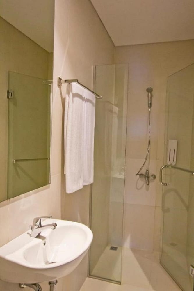 PURI PADMA HOTEL 48/50