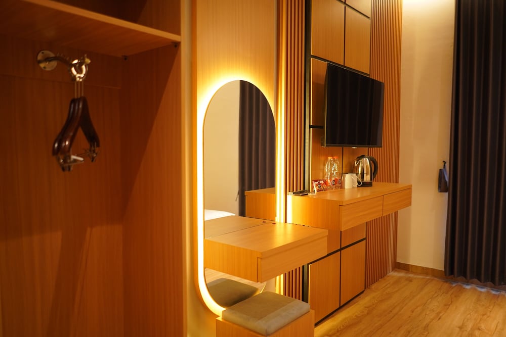 Eagle Hotel Wonosobo, Azana Hotels Collection 11/23