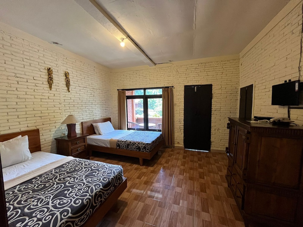 Pande Permai Bungalows 17/47