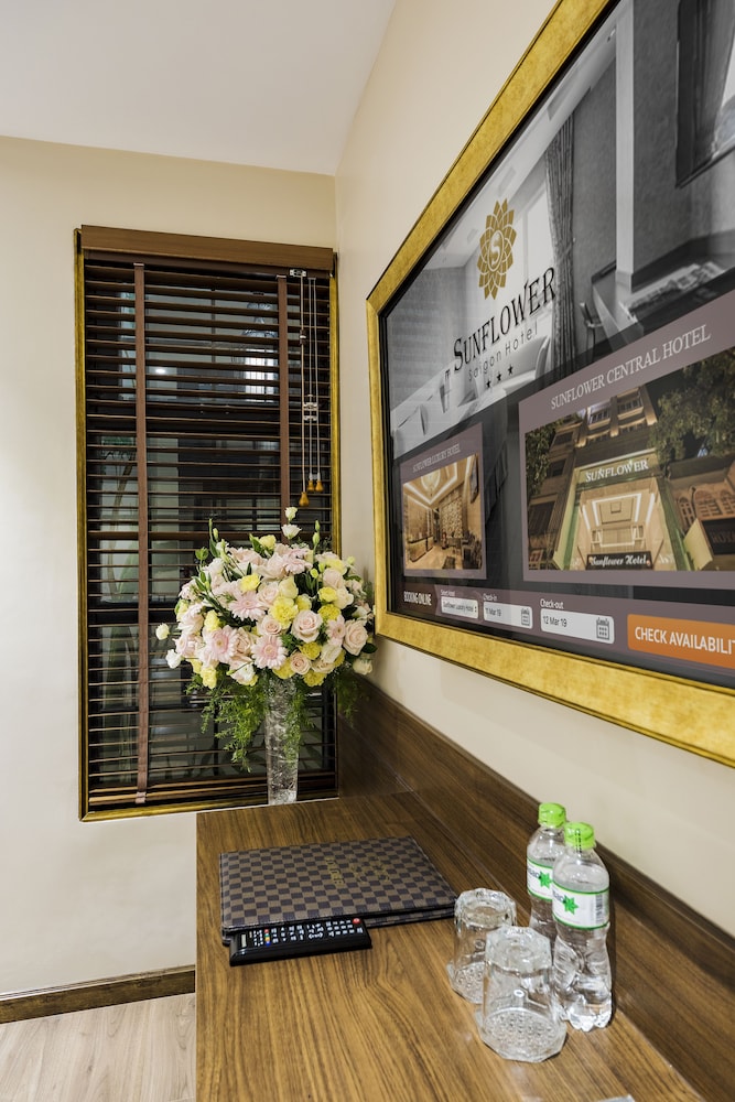Sunflower Cbq Hotel 7/28