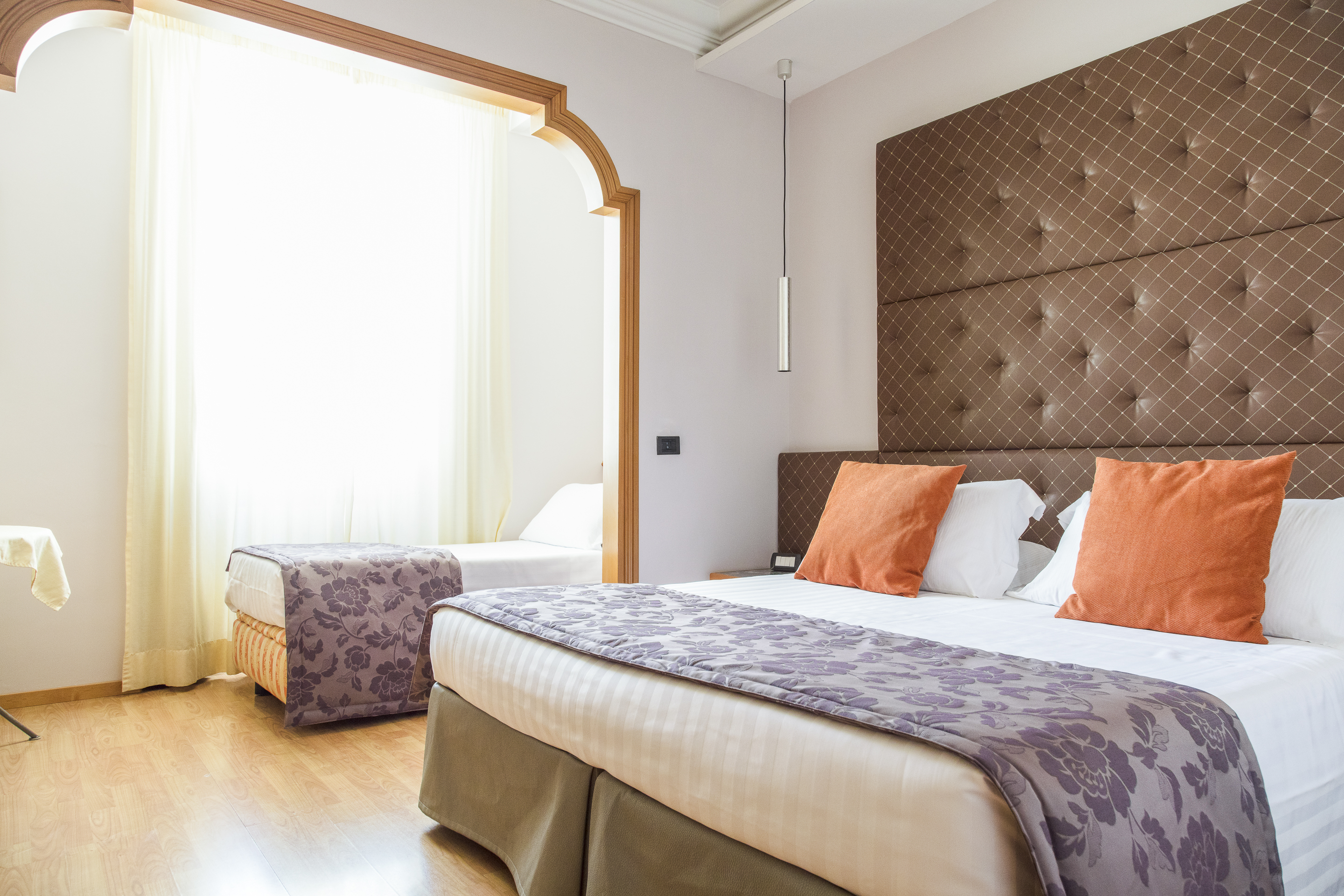 ROOM, QUADRUPLE, WITH VIEW