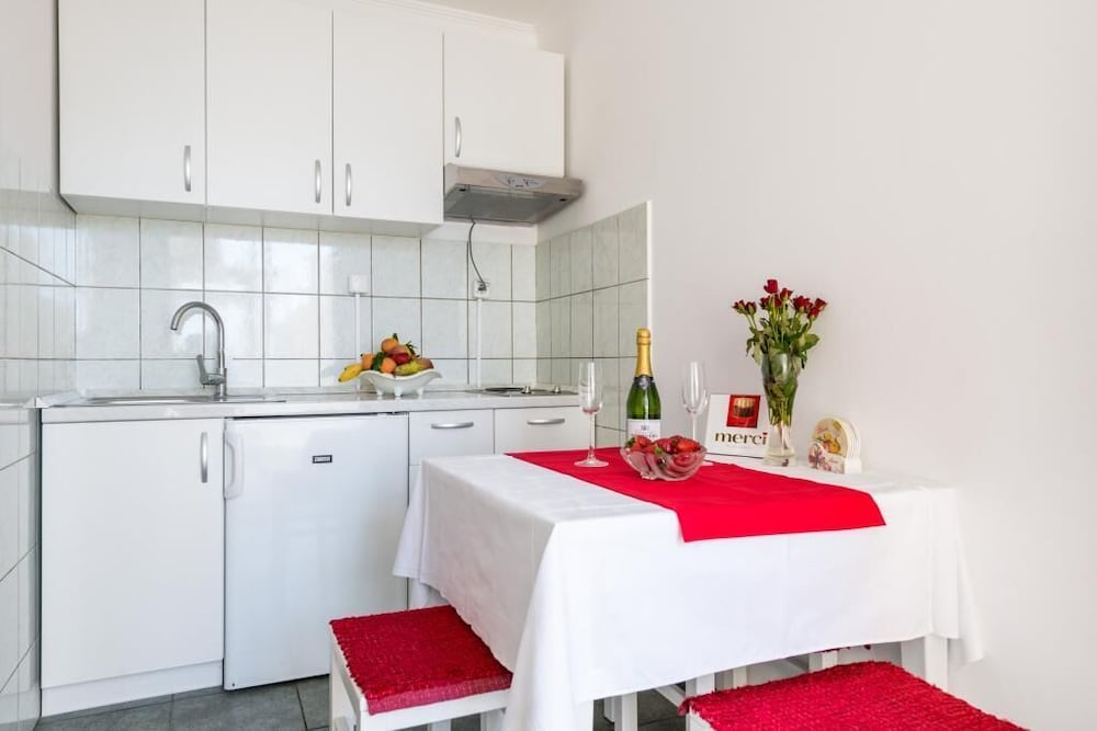 Apartments Lora 42/50