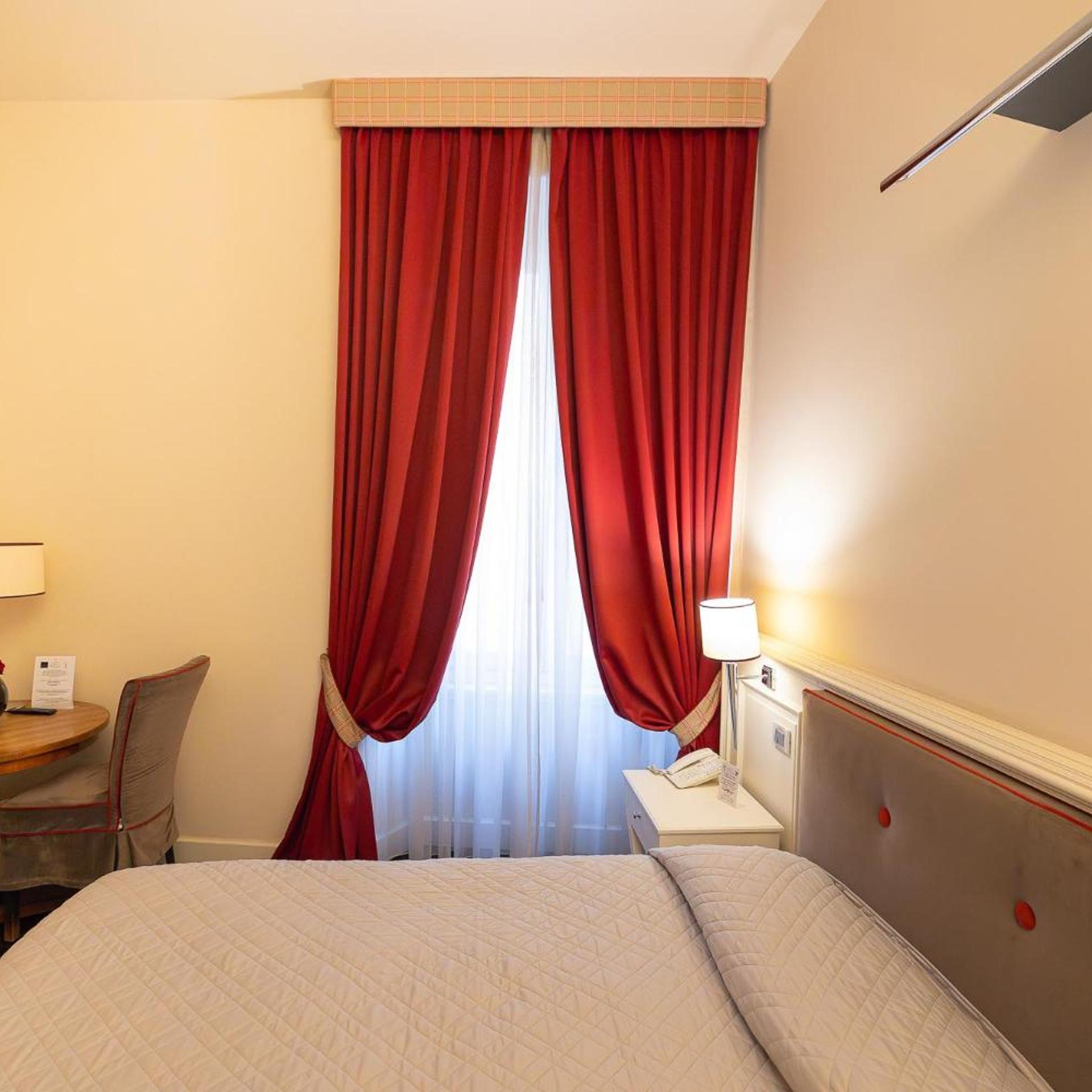 CLASSIC, DOUBLE OR TWIN BED