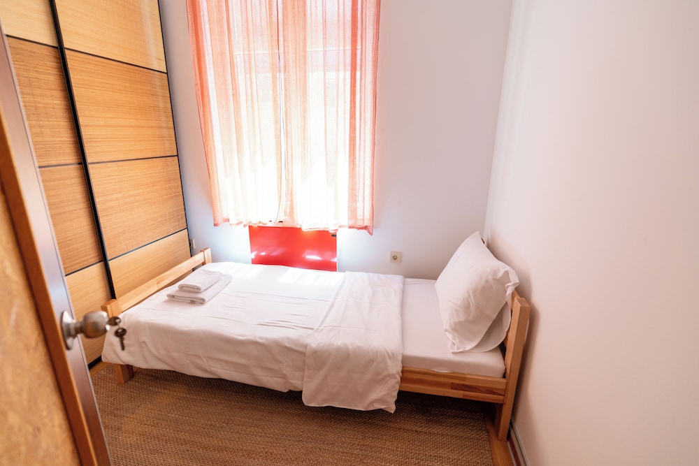 Privilege Suites By Central Park 31/69