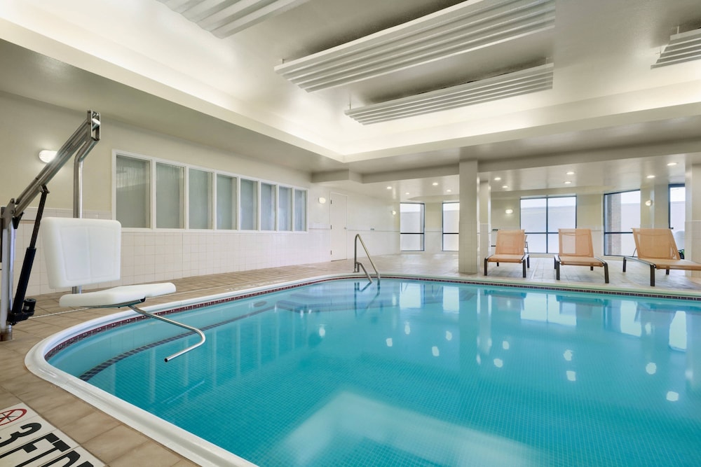 Courtyard by Marriott Dayton Beavercreek 7/61