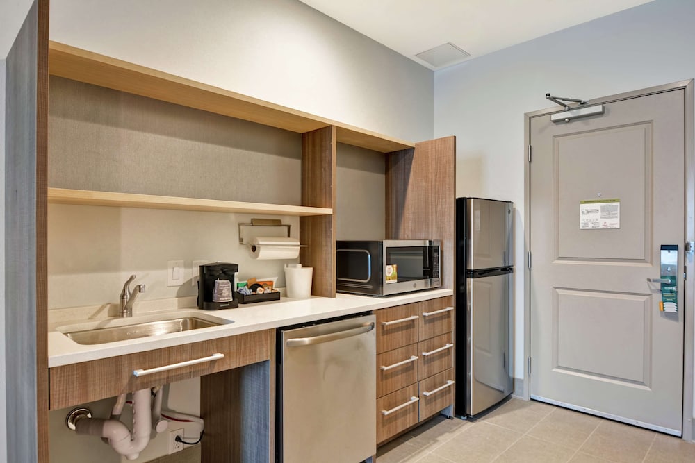 Home2 Suites By Hilton Charleston West Ashley 50/53
