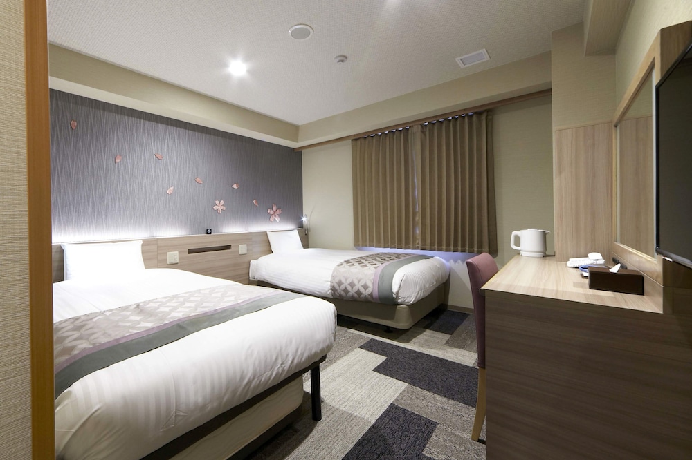 Room, Twin Beds