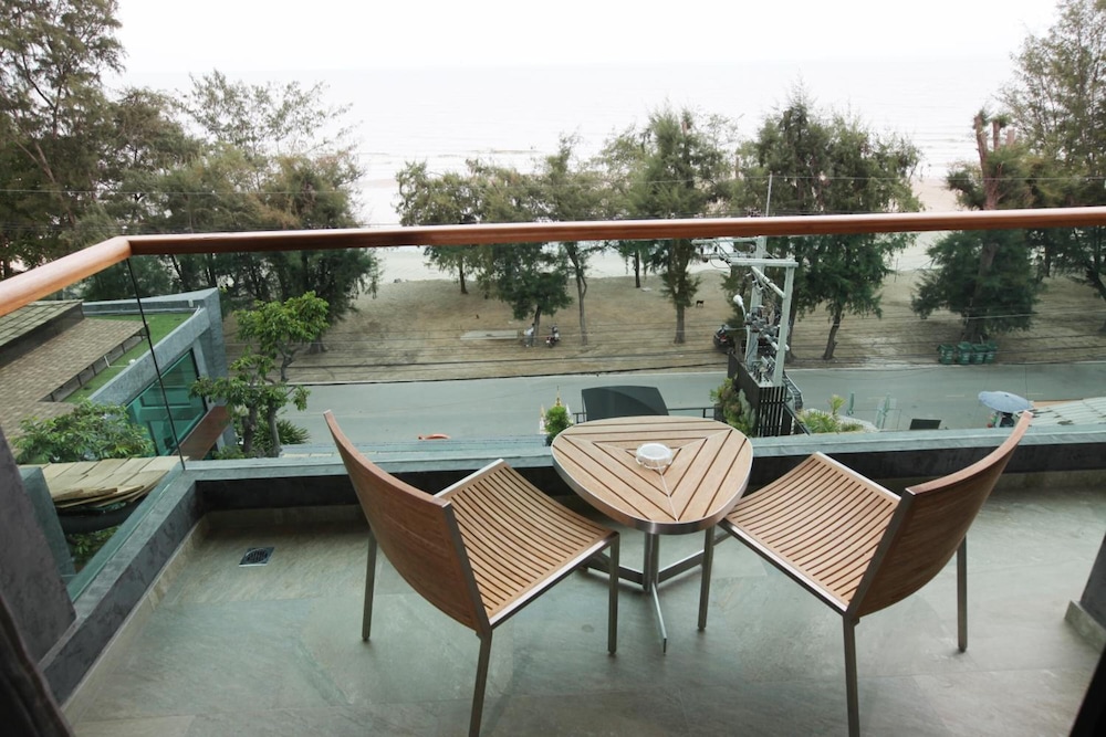 I Calm Resort Cha Am 58/72