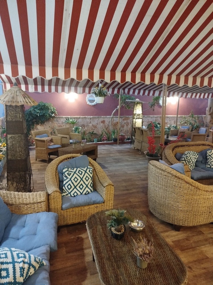 Ephira Hotel 41/56