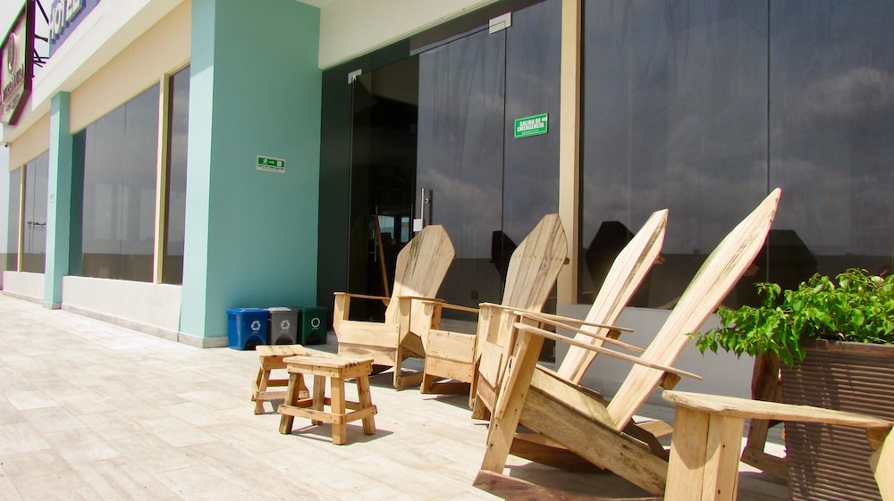Hotel Marcari 20/30