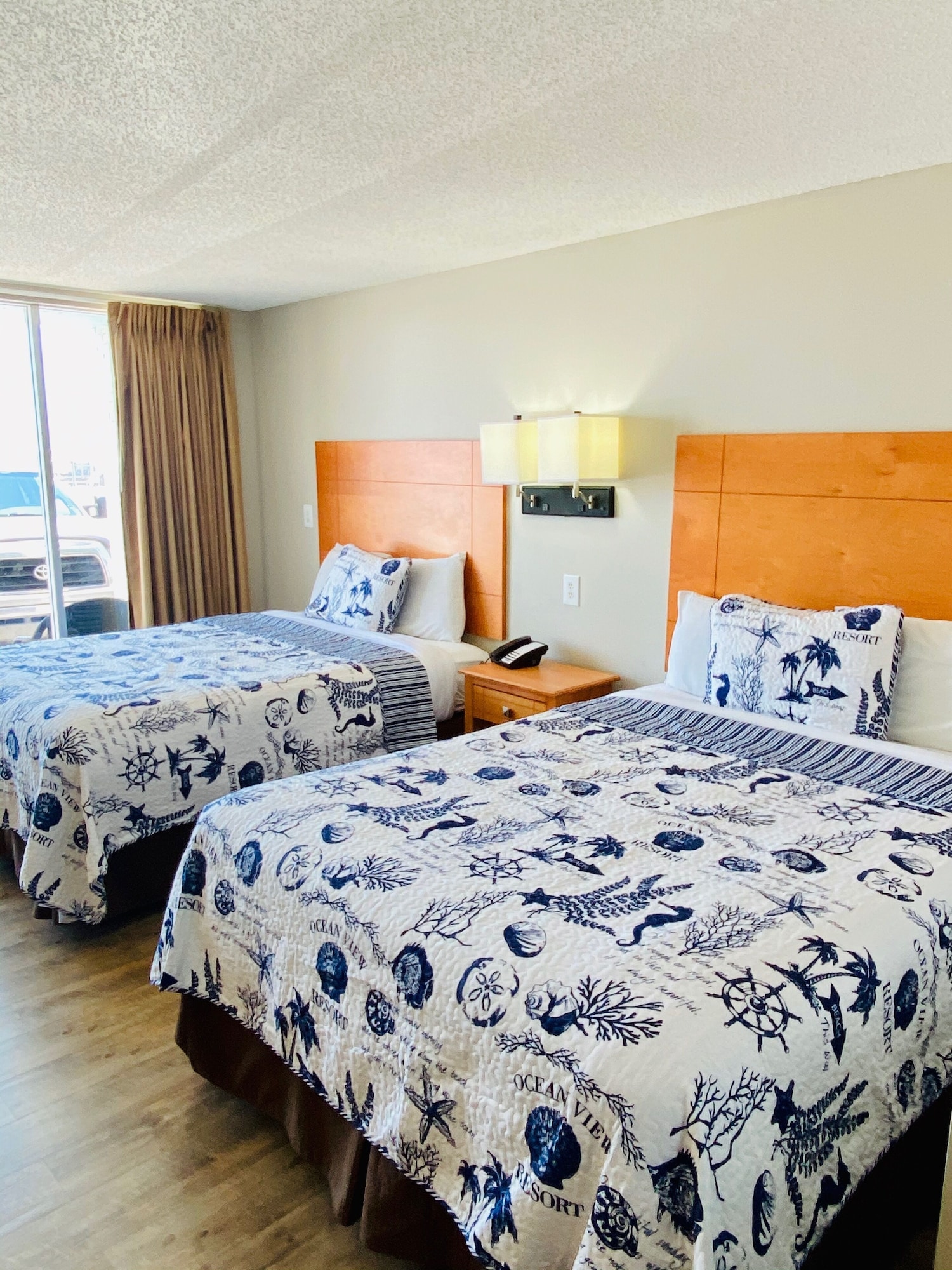Deluxe, 2 Queen Beds