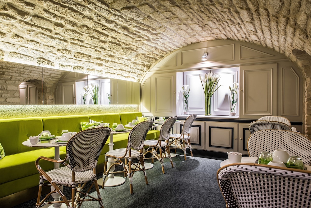 Hotel Jardin Le Brea 66/76