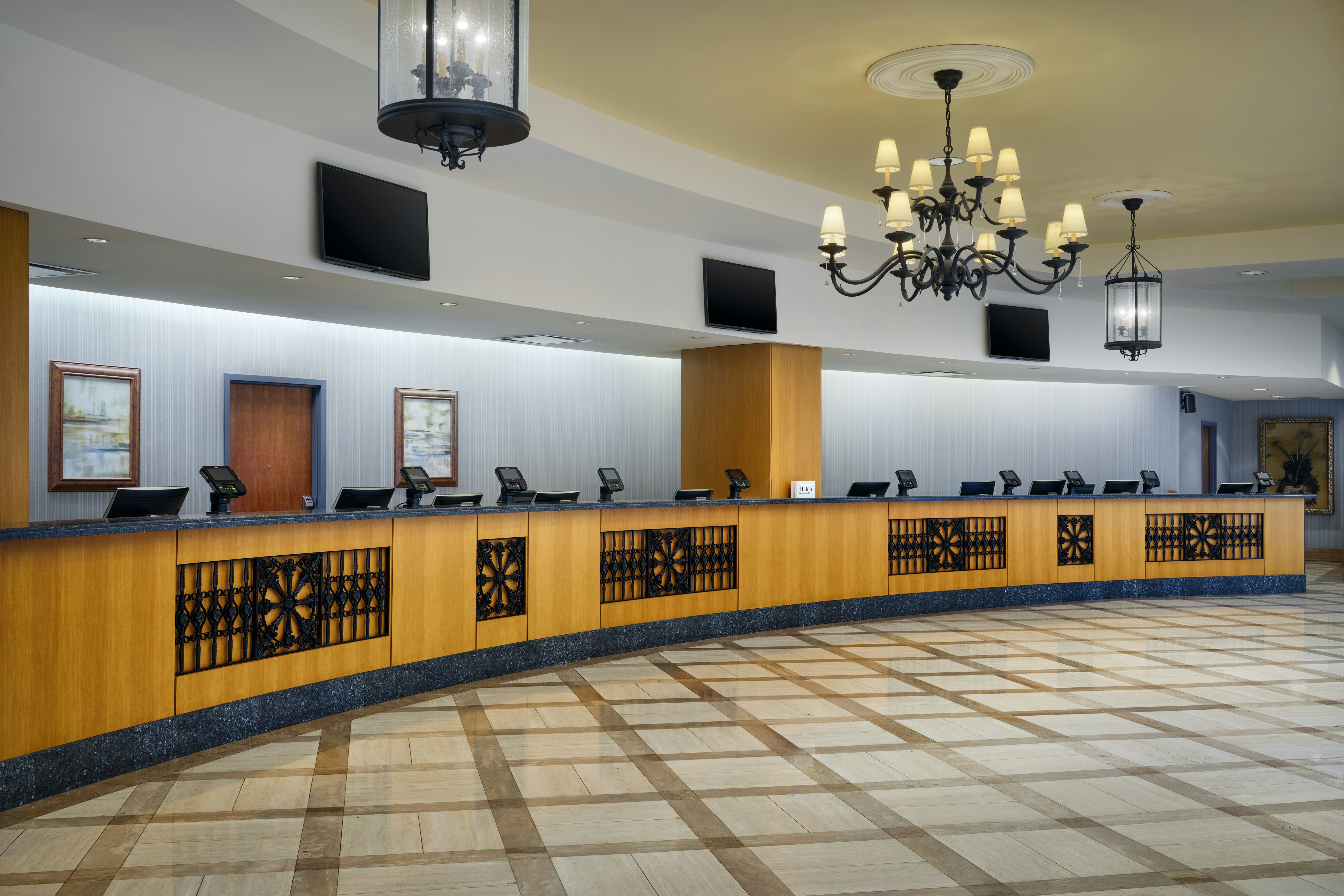 Hilton New Orleans Riverside 6/55